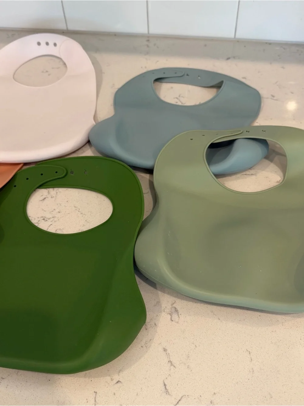 5 Silicone Bibs for Infants